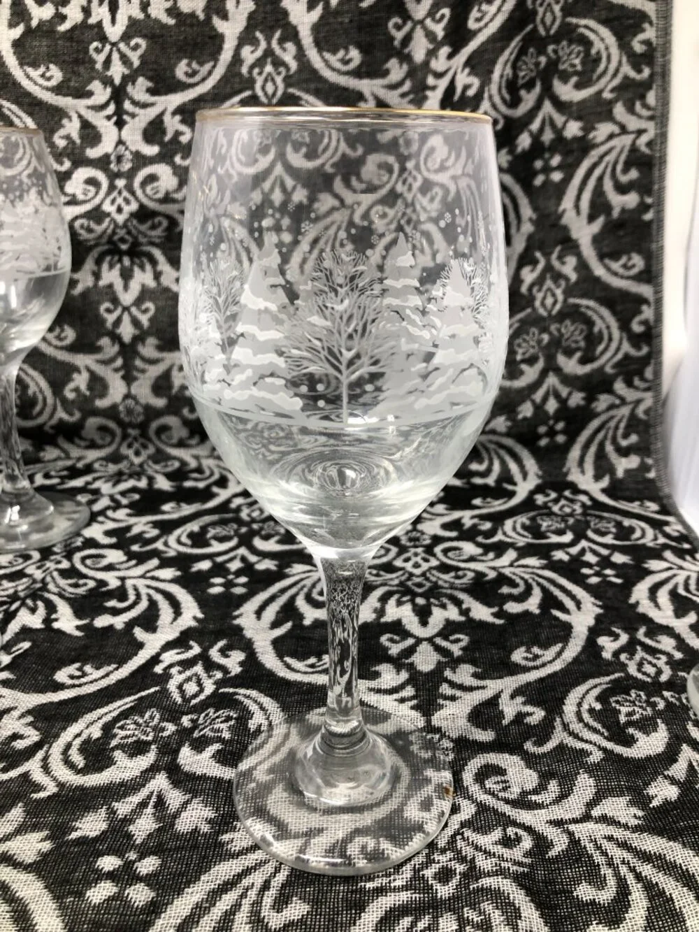Arby’s Christmas Winter Wonderland Libbey / Lynn’s China Wine Glasses – Set of 1